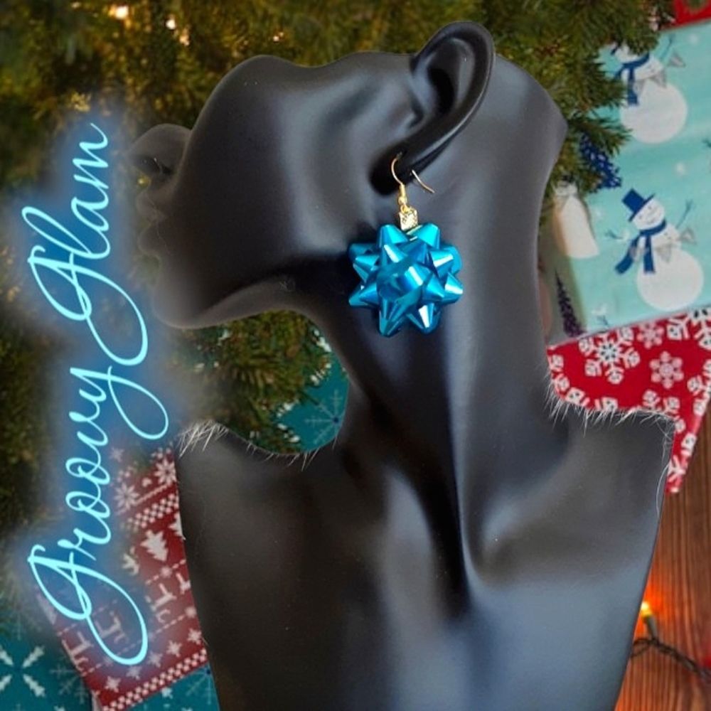 New GROOVY GLAM Handmade Glossy Blue Mini Gift Bow Ornament Earrings